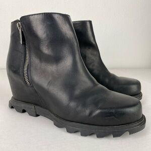 SOREL Black Leather Joan of Arc Wedge Boots 10 Pre-Owned